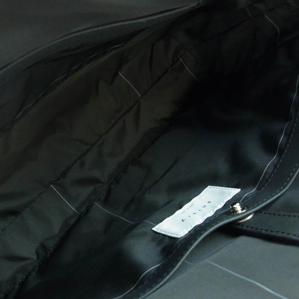 aniary アニアリ 34-01000 G-Film Leather ジーフィルムレザー トートバッグ ブラック系【新古品】【未使用】【中古】