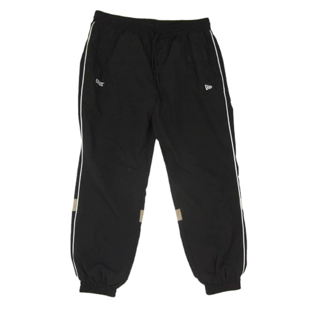 CALEE キャリー 25SS NEWERA LOGO OVERSIZED PIPING TRACK PANTS ニューエラ コラボ トラック パンツ ブラック系 XL【中古】