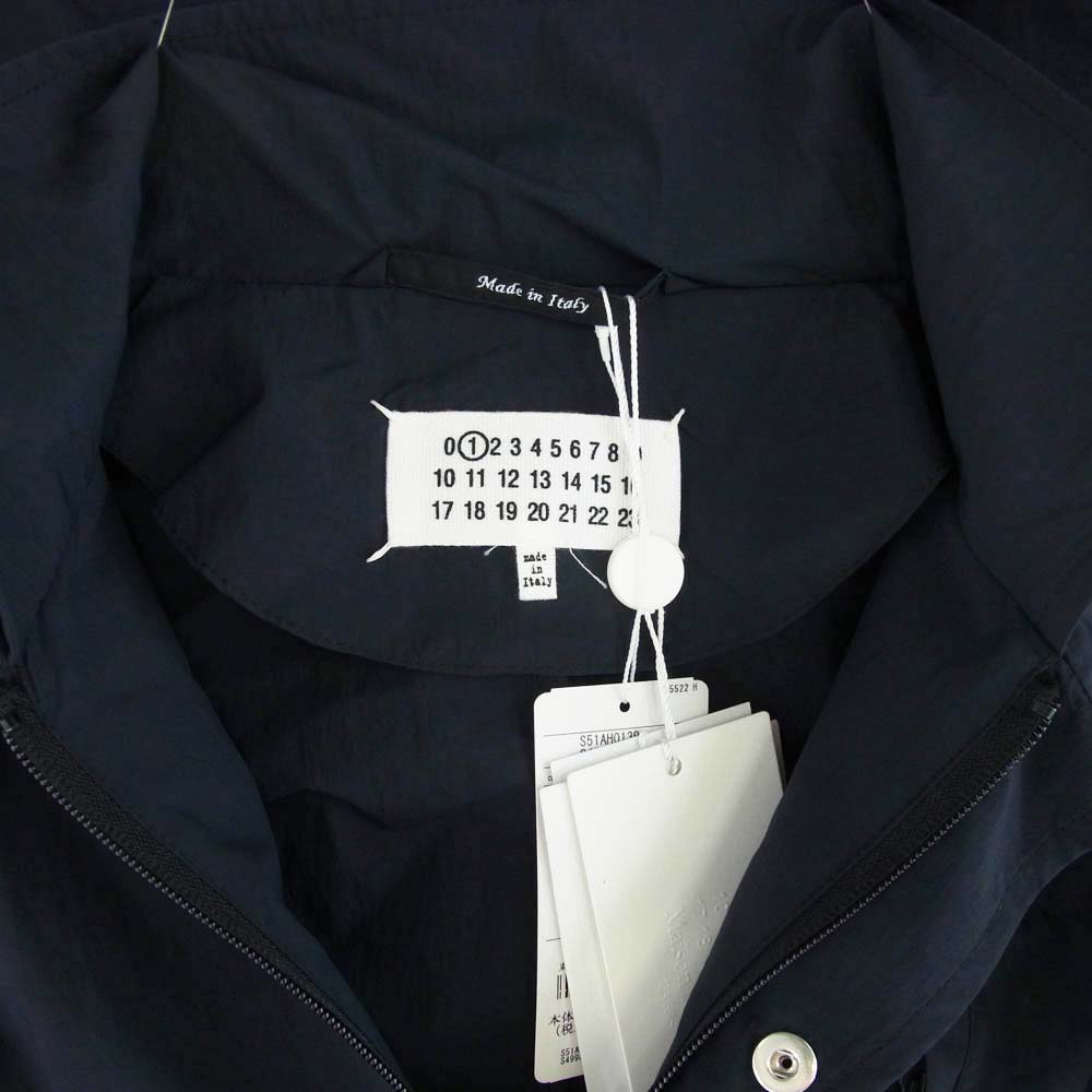 MAISON MARGIELA メゾンマルジェラ 25SS S51AH0139 1ライン Nylon Coat 900 四つタグ ドルマンスリーブ ナイロンコート ダークネイビー系 M【新古品】【未使用】【中古】