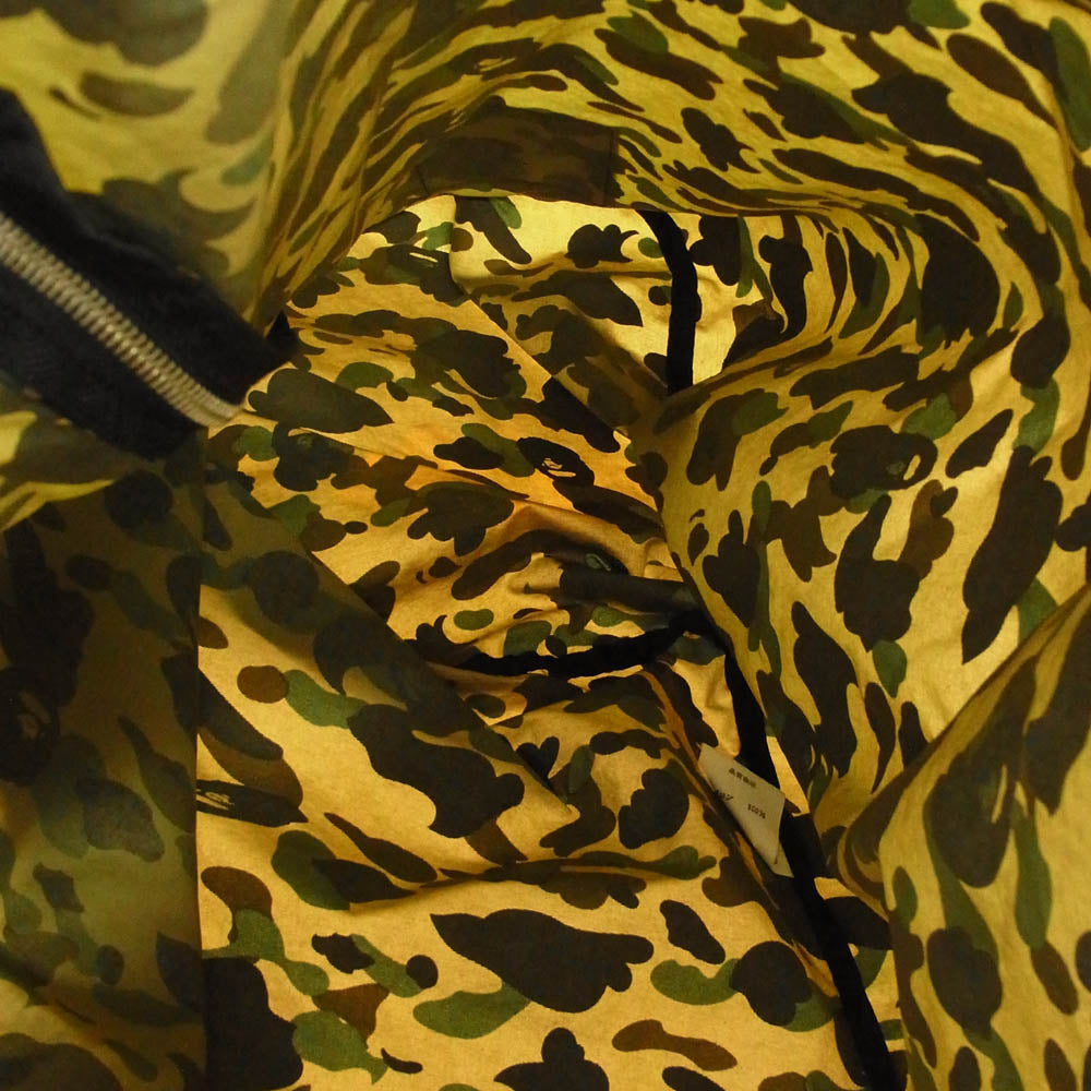 A BATHING APE アベイシングエイプ 1ST CAMO  ONE SHOULDER BODY BAG ワンショルダー 猿 迷彩 カモ ショルダー バッグ カーキ系【中古】