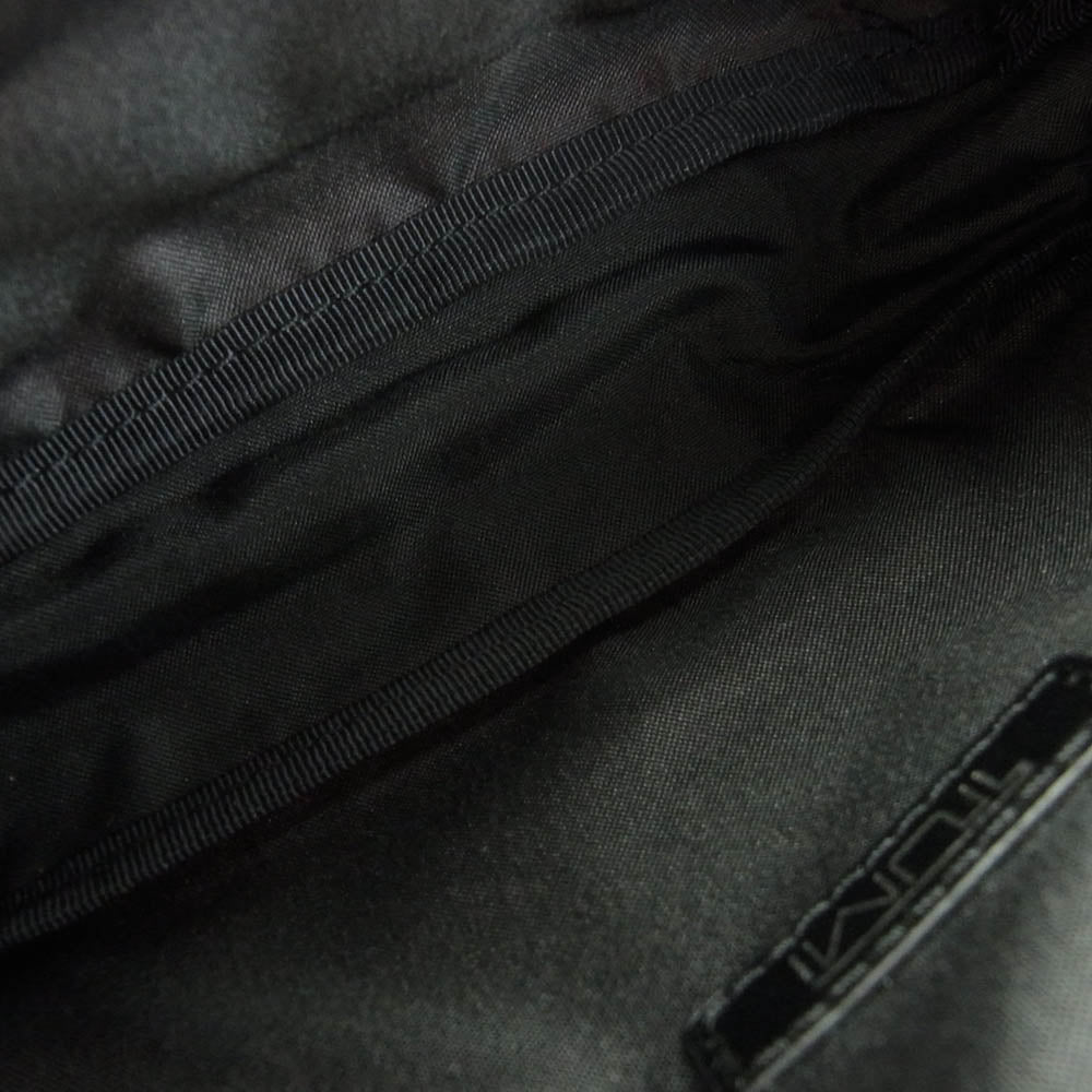 TUMI トゥミ ポーチ 小物入れ エンジ系【中古】