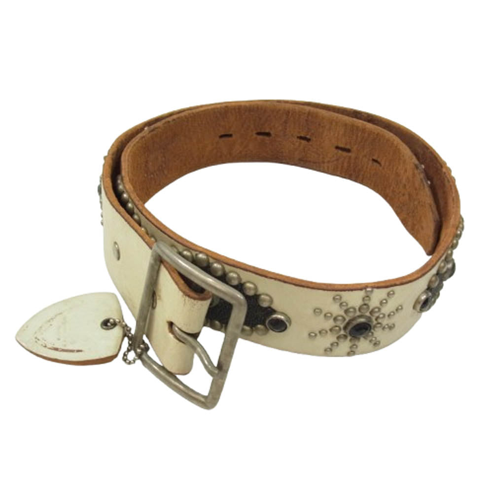 ぶっちゃ ⭐️HTC⭐️フラワースタッズベルト⭐️ホワイトレザー⭐️34インチ HTC エイチティーシー ピーナッツ レザー フラワー スタッズ