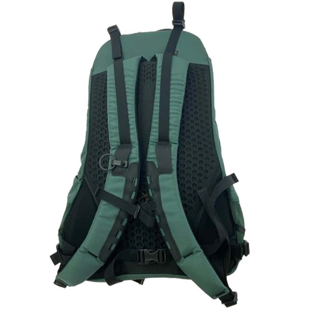 ARC'TERYX アークテリクス X00000796904 Arro 22 Backpack アロー 22 バックパック リュック デイパック グリーン系【新古品】【未使用】【中古】