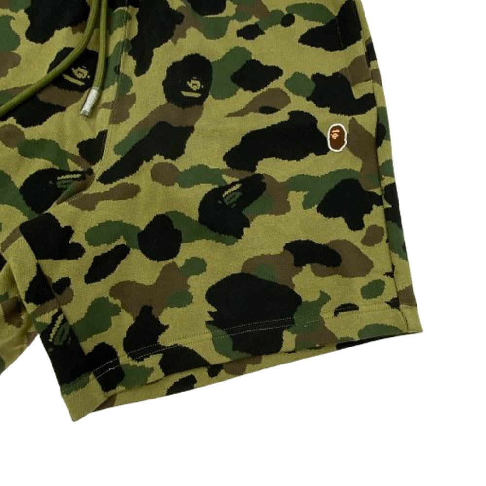 A BATHING APE アベイシングエイプ 1L30153314 1ST CAMO JACQUARD ONE POINT RELAXED FIT SWEAT SHORTS ファースト カモフラ 迷彩柄 ジャカード リラックスフィット スウェット ショート パンツ カーキ系 M【新古品】【未使用】【中古】