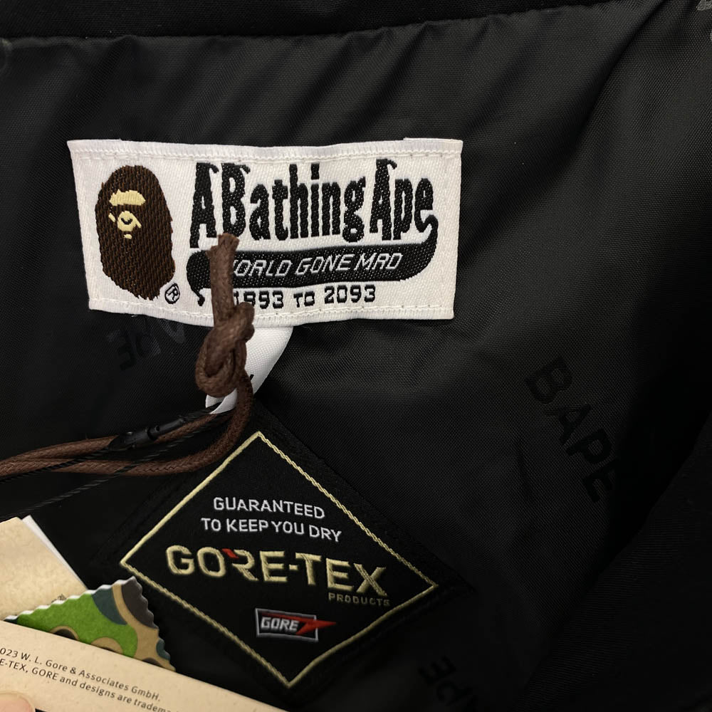 A BATHING APE アベイシングエイプ 1L20140003 GORE-TEX ZIP JACKET ゴアテックス ジップ ジャケット ブラック系 L【新古品】【未使用】【中古】