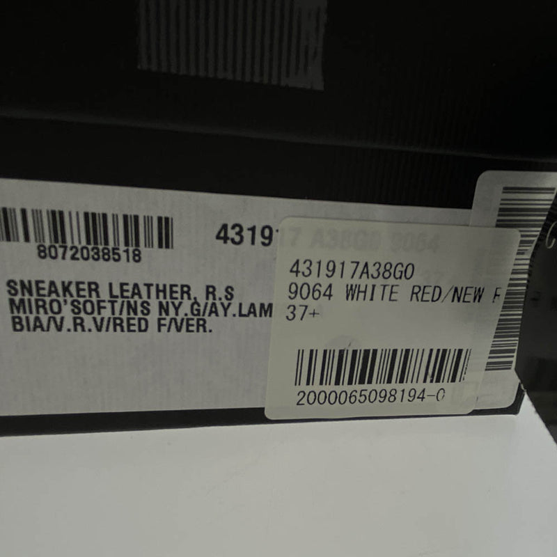 GUCCI エンブロイダリーエーススニーカー フラワー刺繍 35 シェリーライン GUCCI エンブロイダリーエーススニーカーフラワー刺繍 35