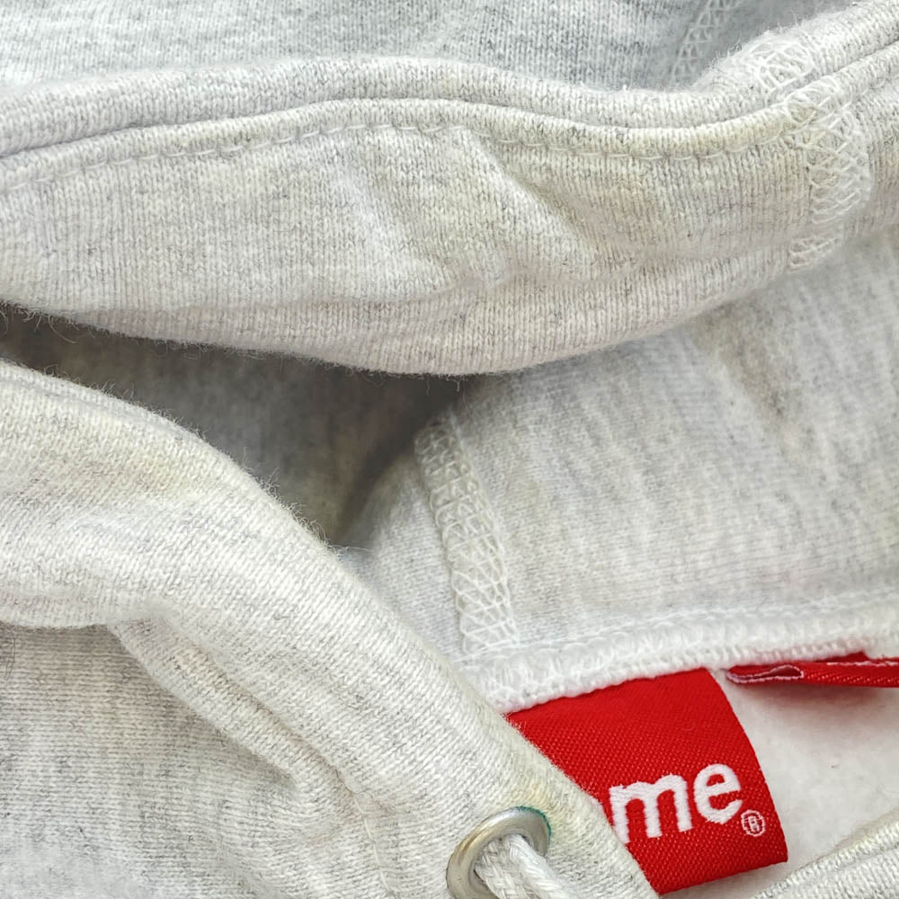 Supreme シュプリーム 18AW Classic Script Hooded Sweatshirt クラシック スプリクトロゴ刺繍 プルオーバースウェットパーカー フーディー グレー系 M【中古】