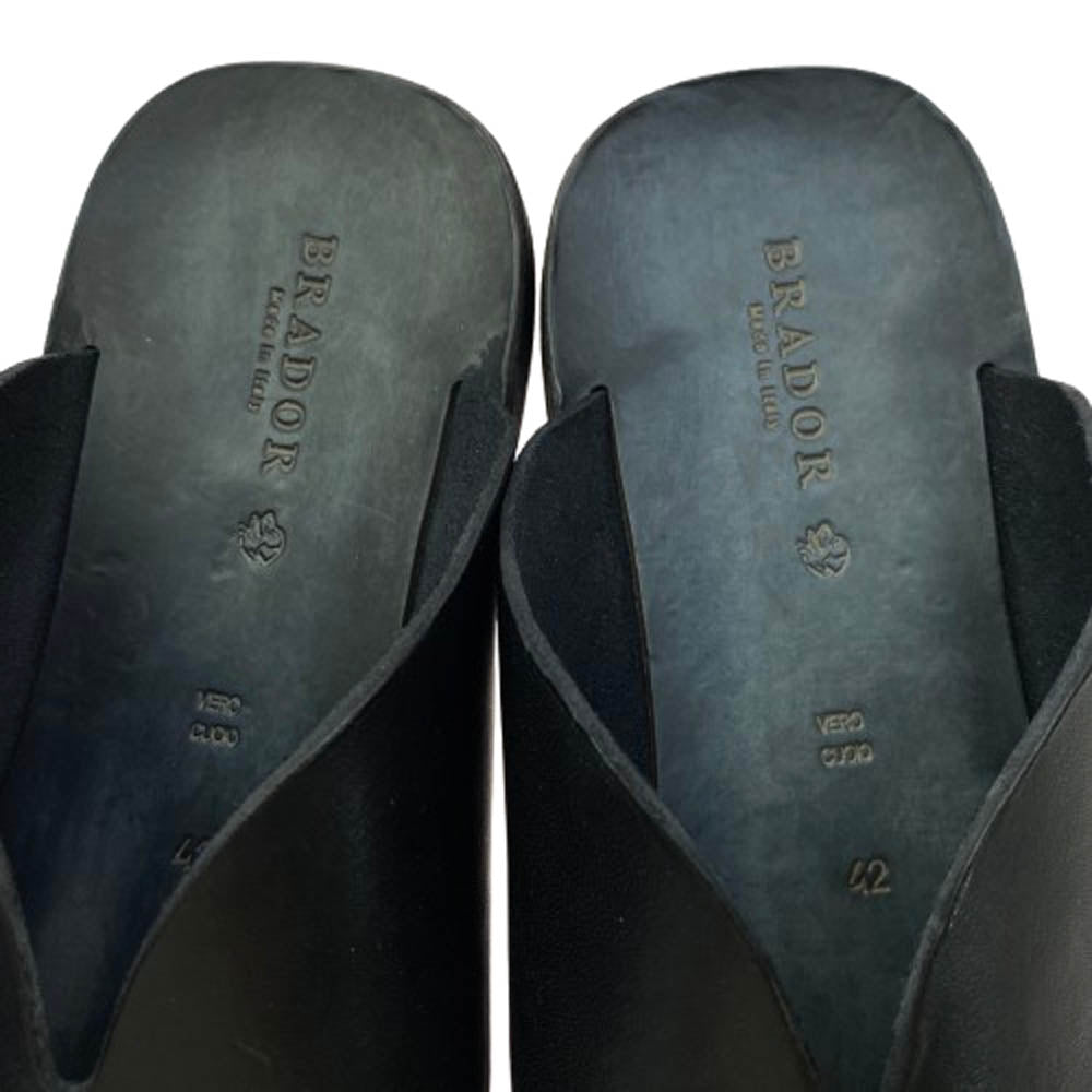 ブラドール 46-571 RUM レザー フラット サンダル ブラック系 42【美品】【中古】