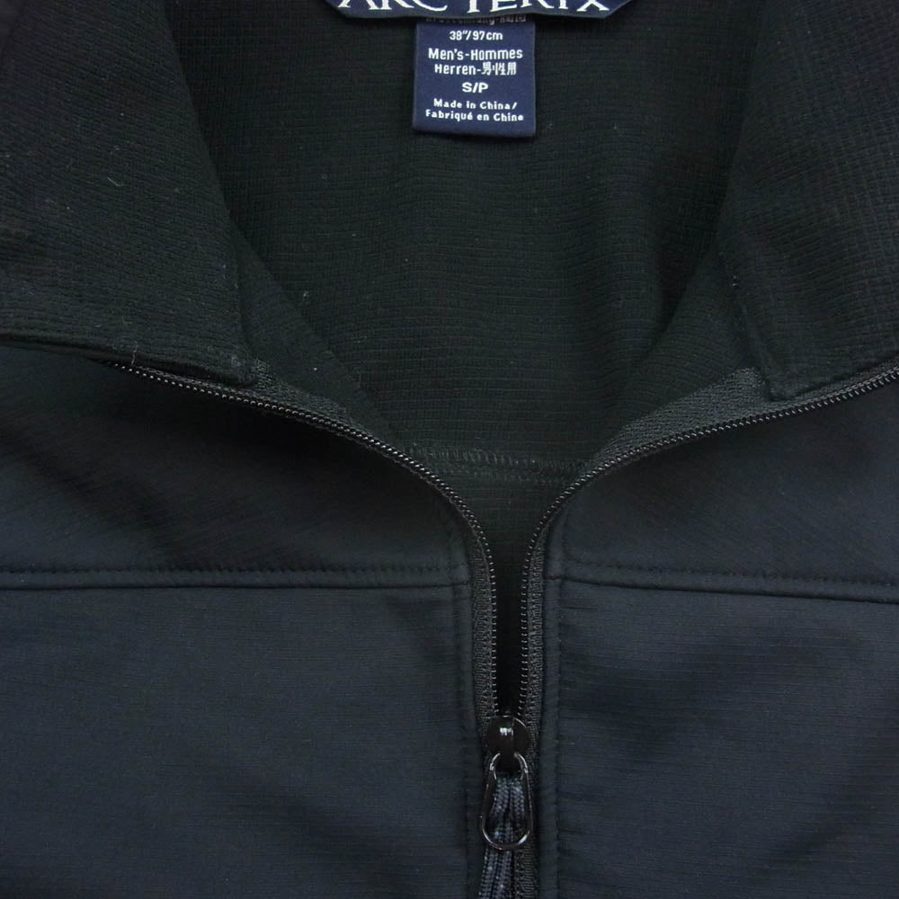 ARC'TERYX アークテリクス サンウエストタグ Epsilon AR Jacket イプシロン AR ジャケットソフトシェル ジャケット ブラック系 S【中古】