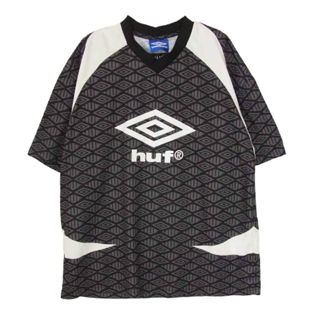 HUF ハフ 24SS KN90004 UMBRO ART PANEL TEAM JERSEY アンブロ アート パネル チーム ジャージ 半袖 Tシャツ ブラック系 M【中古】