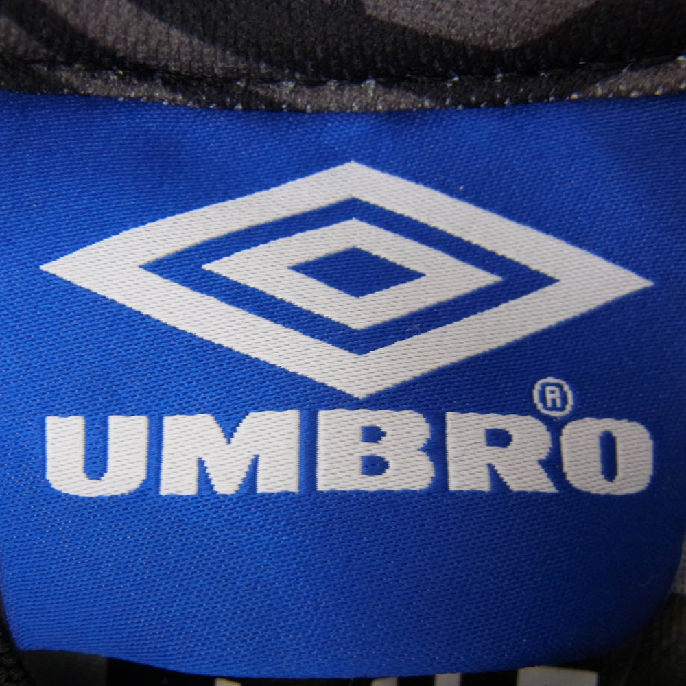 HUF ハフ 24SS KN90004 UMBRO ART PANEL TEAM JERSEY アンブロ アート パネル チーム ジャージ 半袖 Tシャツ ブラック系 M【中古】