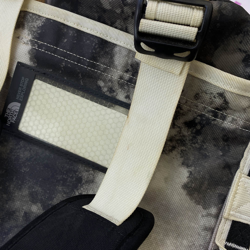 THE NORTH FACE ノースフェイス NF0A3ET Base Camp Duffel S ベース キャンプ ダッフル ボストン バッグ グレー系【中古】