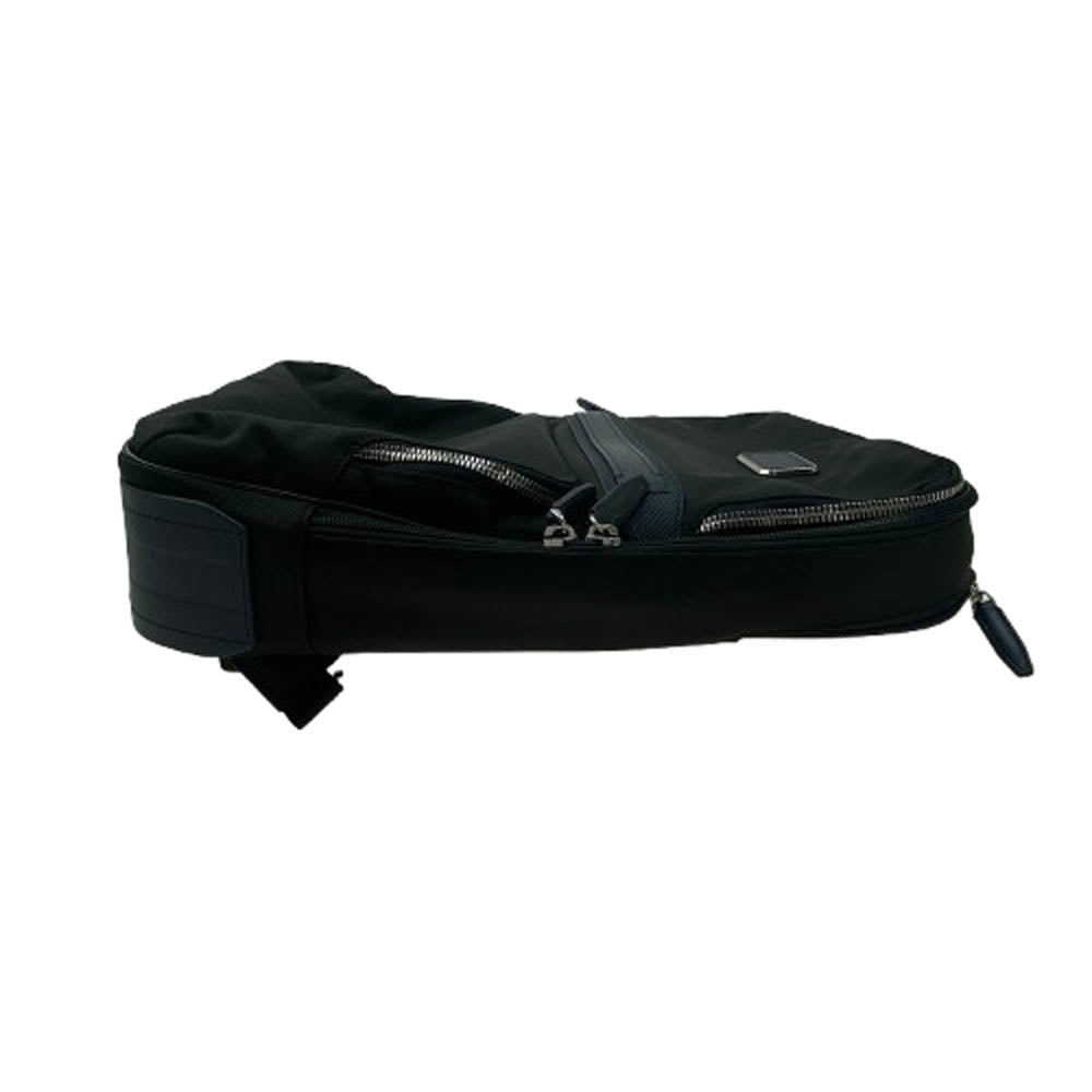 TUMI トゥミ 682404DNVY2E Jarvis スリム バッグパック リュック ビジネスバック ブラック系【中古】