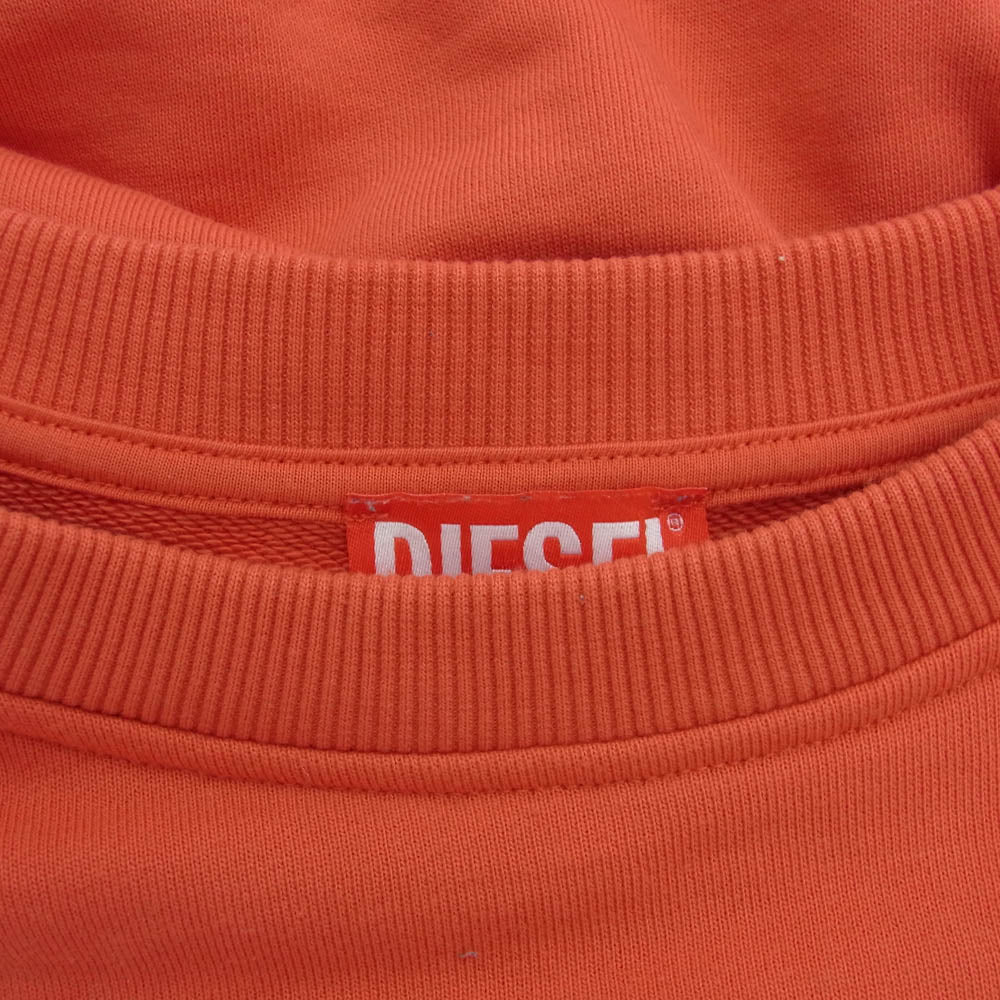 DIESEL ディーゼル A09931 F-SLIMMY-OD カットアウト クロップド オーバルDロゴ クルーネック スウェット トレーナー レッド系 M【中古】