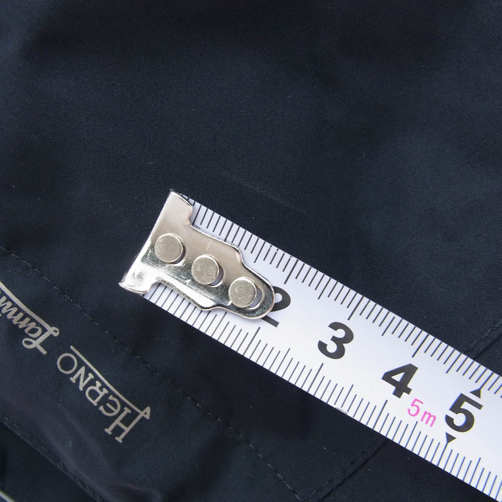 Herno ヘルノ PA006DL-11101-9290 Laminar GORE-TEX ラミナー ゴアテックス ナイロン フーデッド コート ブラック系 42【中古】