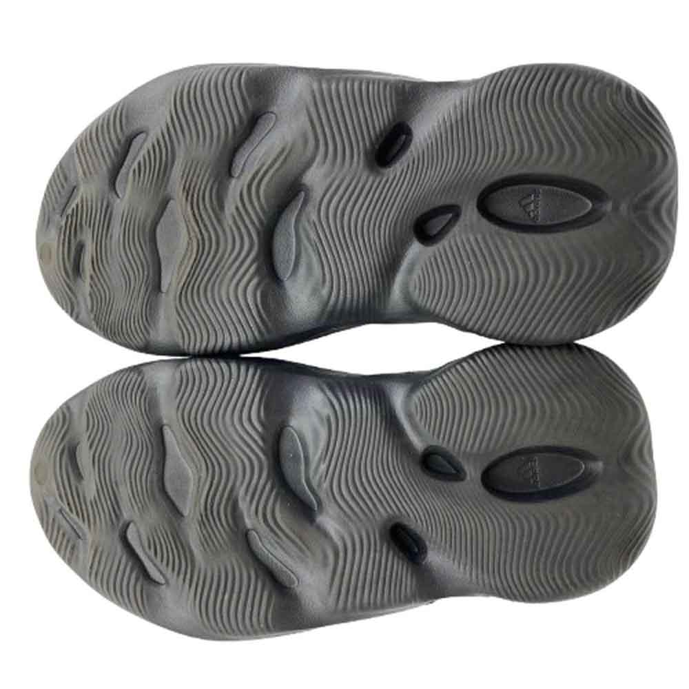 adidas アディダス HP8739 YEEZY FOAM RUNNER Onyx イージー フォームランナー オニキス スニーカー サンダル ブラック系 27.5cm【中古】