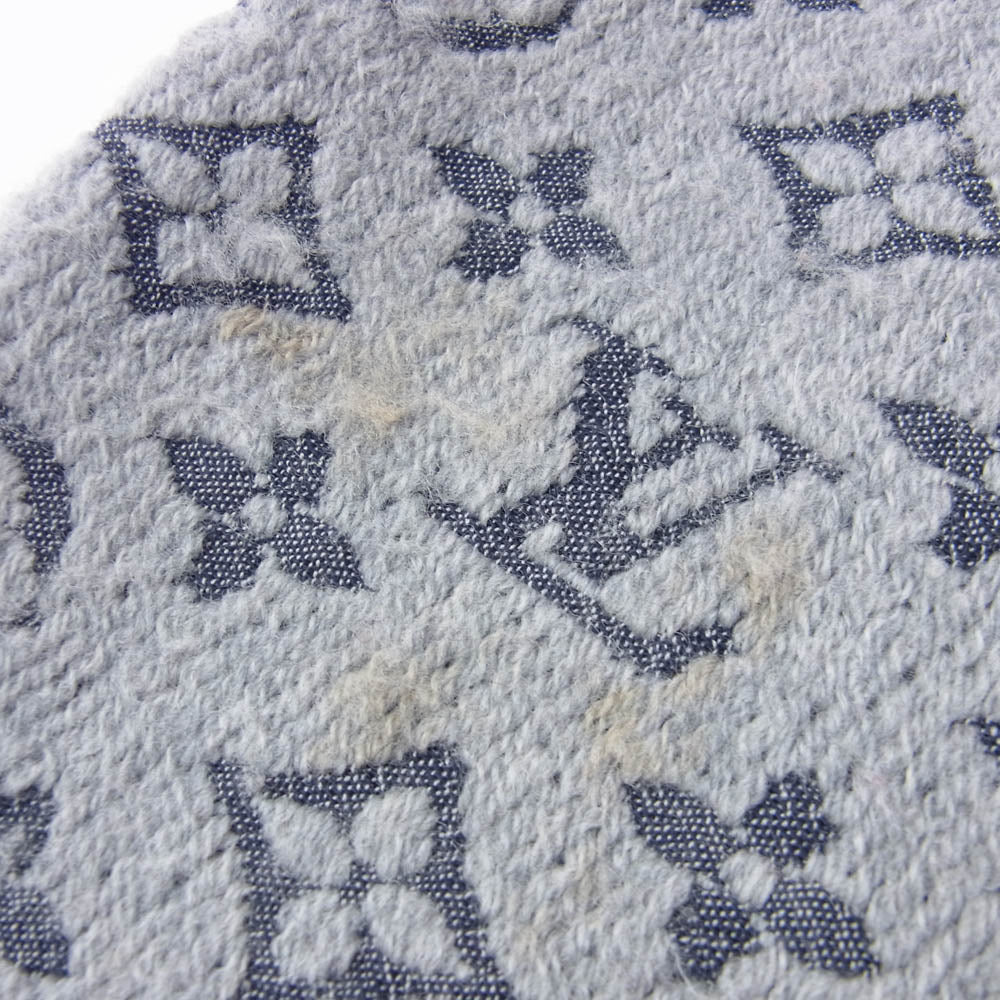 LOUIS VUITTON ルイ・ヴィトン M70932 国内正規品 ウール モノグラム クラシック マフラー グレー系【中古】