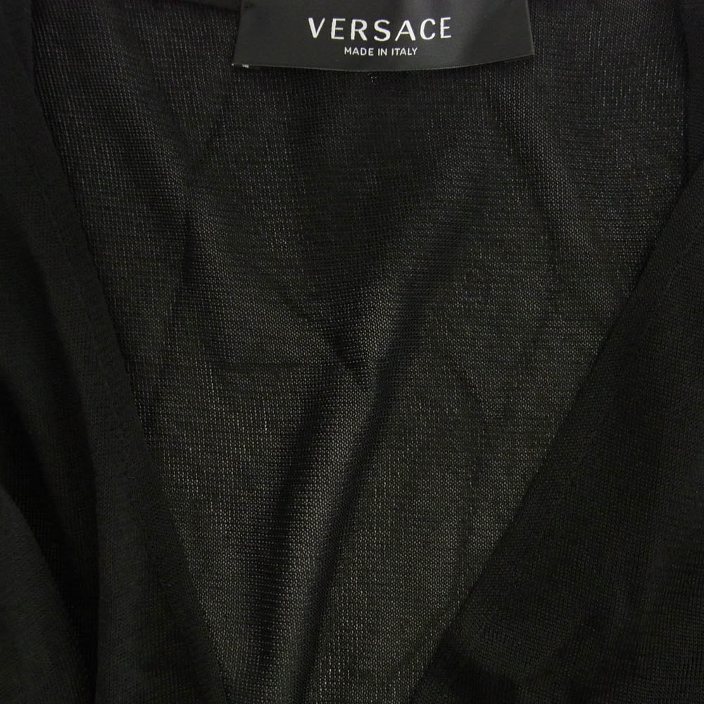 VERSACE ヴェルサーチ 1009992 クロップド シアーニット ショート 1ボタン カーディガン ブラック系 38【中古】