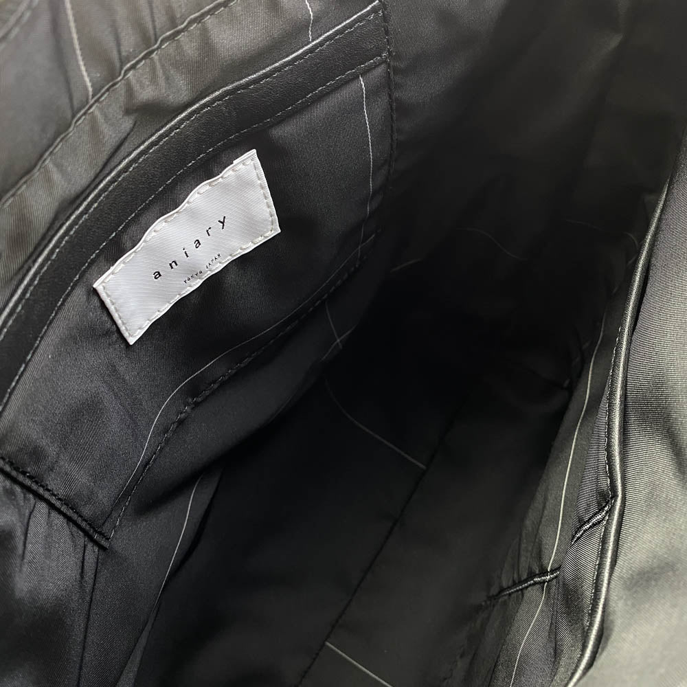 aniary アニアリ 36-02000 Film Leather 牛革 フィルム レザー トート ビジネス バック ブラック系【新古品】【未使用】【中古】