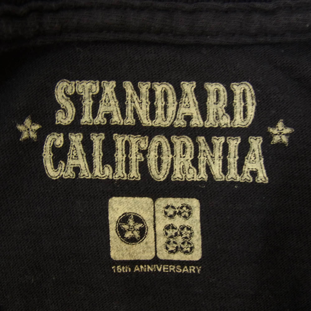 STANDARD CALIFORNIA スタンダードカリフォルニア 胸元 STANDARD CALIFORNIA イエロー ロゴ 半袖 Tシャツ ブラック系 L【中古】