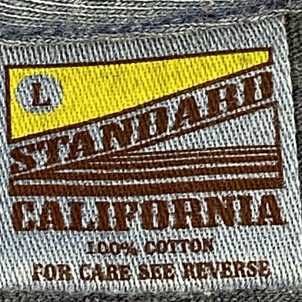 STANDARD CALIFORNIA スタンダードカリフォルニア 胸元 STANDARD CALIFORNIA ホワイト ロゴ 半袖 Tシャツ ネイビー ネイビー系 L【中古】
