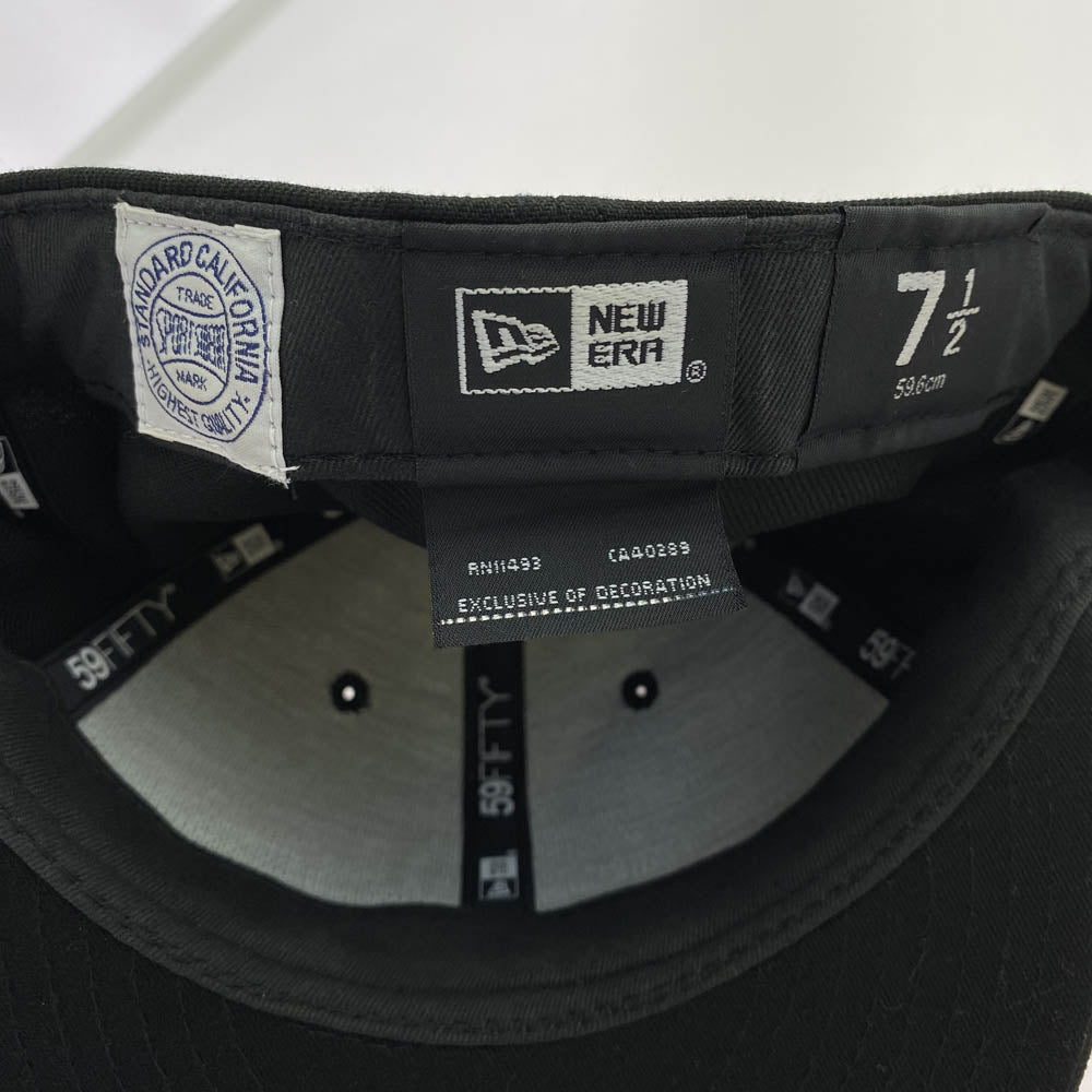 STANDARD CALIFORNIA スタンダードカリフォルニア NEW ERA ニューエラ SD ロゴ オールブラック 帽子 ブラック系 59.6cm【中古】