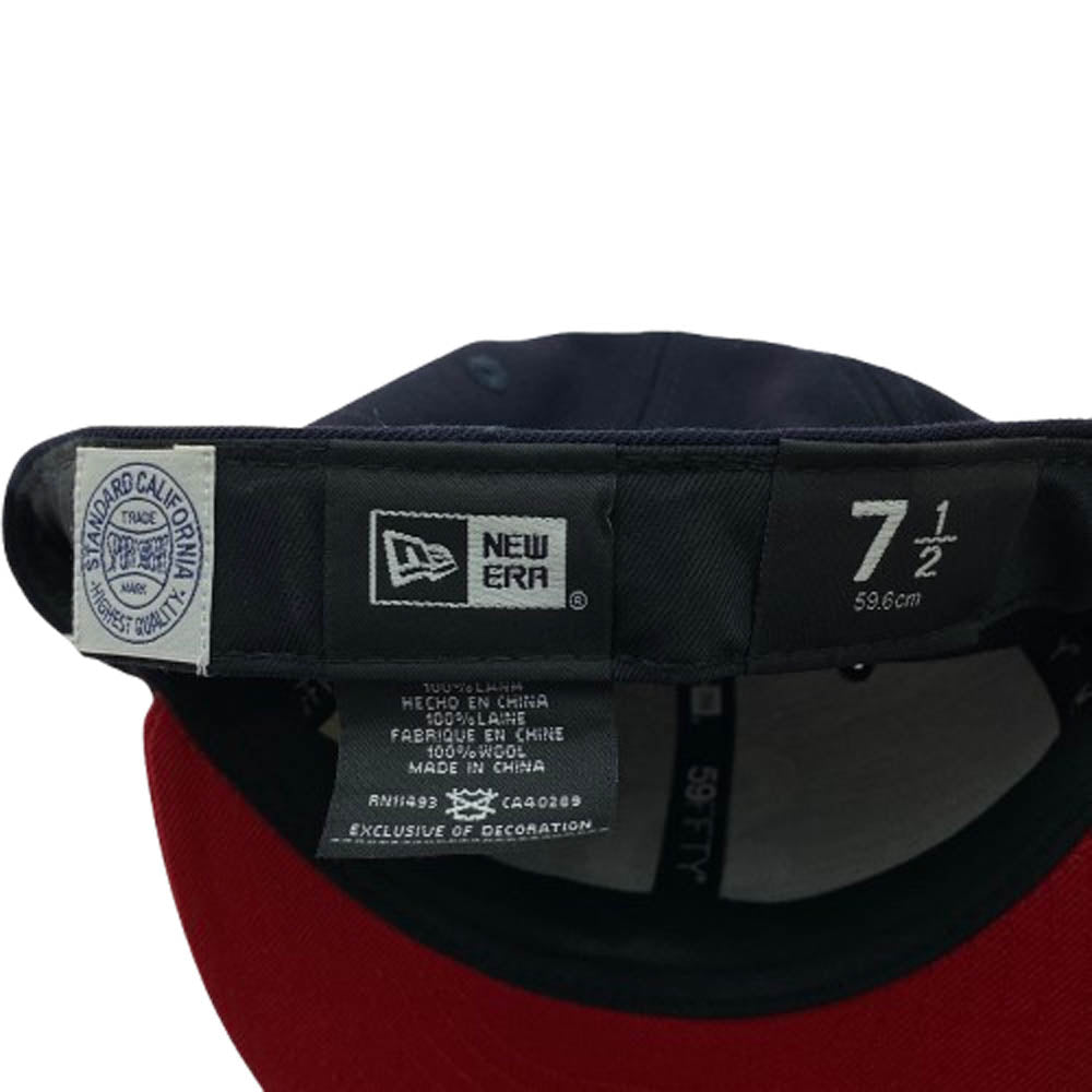 STANDARD CALIFORNIA スタンダードカリフォルニア NEW ERA ニューエラ SD アメリカ国旗 刺繍 ロゴ つば赤 帽子 ネイビー系 レッド系 59.6cm【中古】