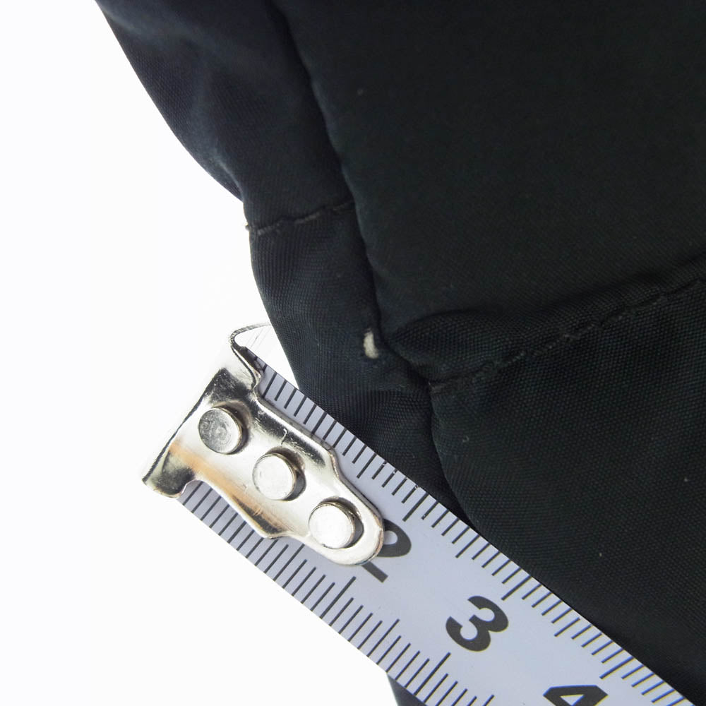 MONCLER モンクレール 国内正規品 スープリームスタグ 裏地ロゴワッペン総柄 フード付き ダウンジャケット ブラック系【中古】