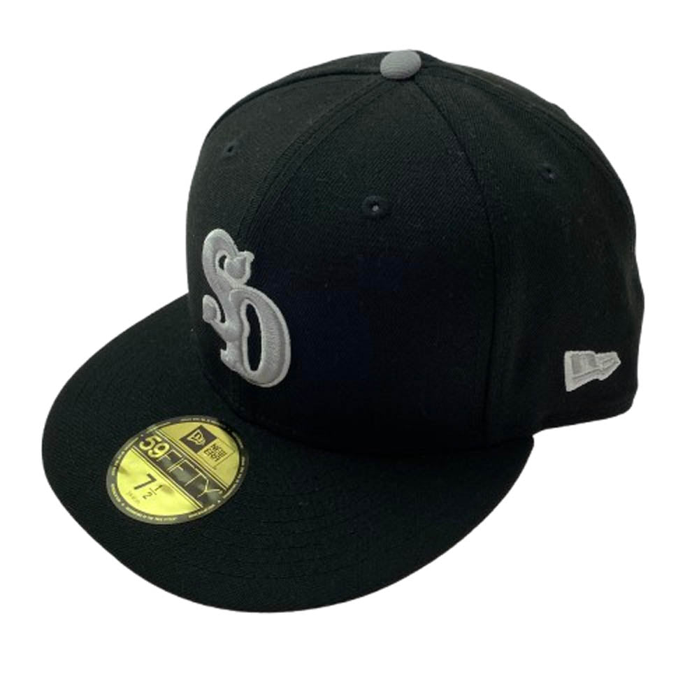 STANDARD CALIFORNIA スタンダードカリフォルニア × NEW ERA ニューエラ SD 59FIFTY LOGO CAP ロゴ キャップ ブラック ブラック系 59.6cm【新古品】【未使用】【中古】