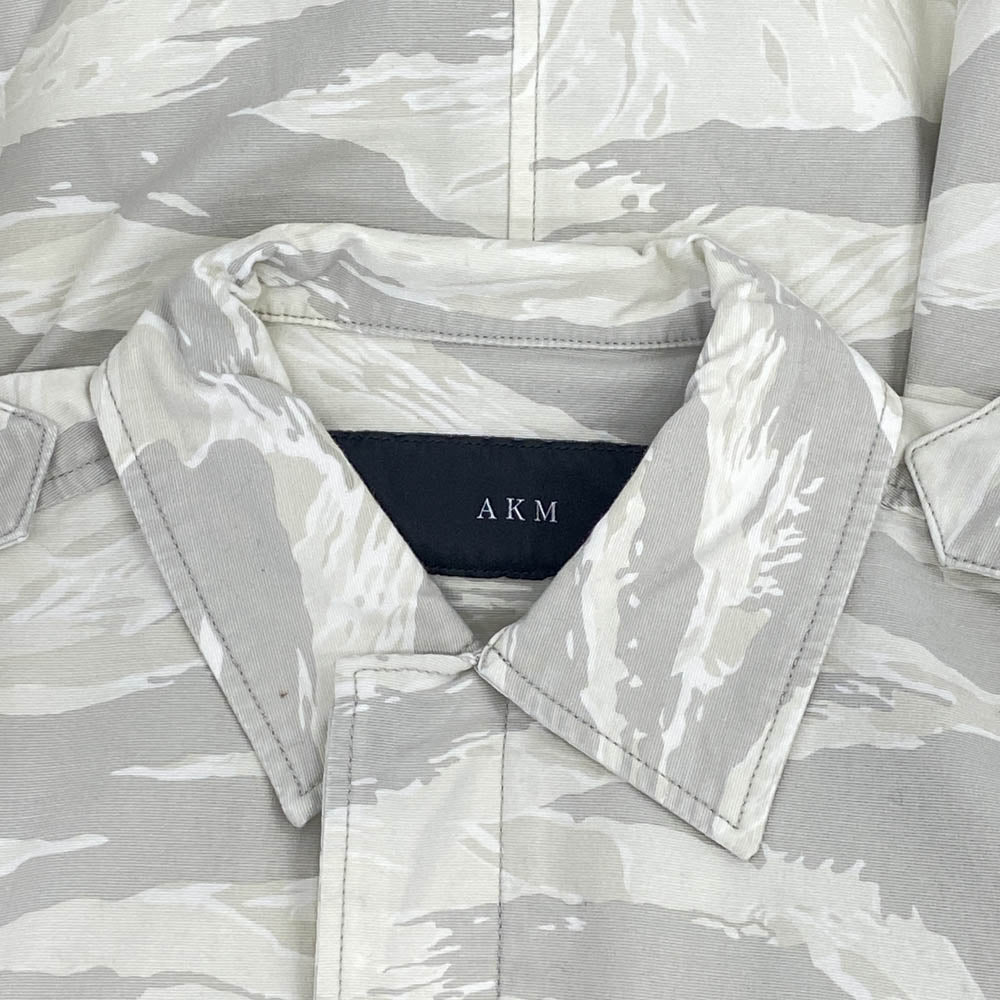 AKM エイケイエム S076 グログラン タイガー カモ ジャケット 長袖 シャツ ホワイト系 M【中古】
