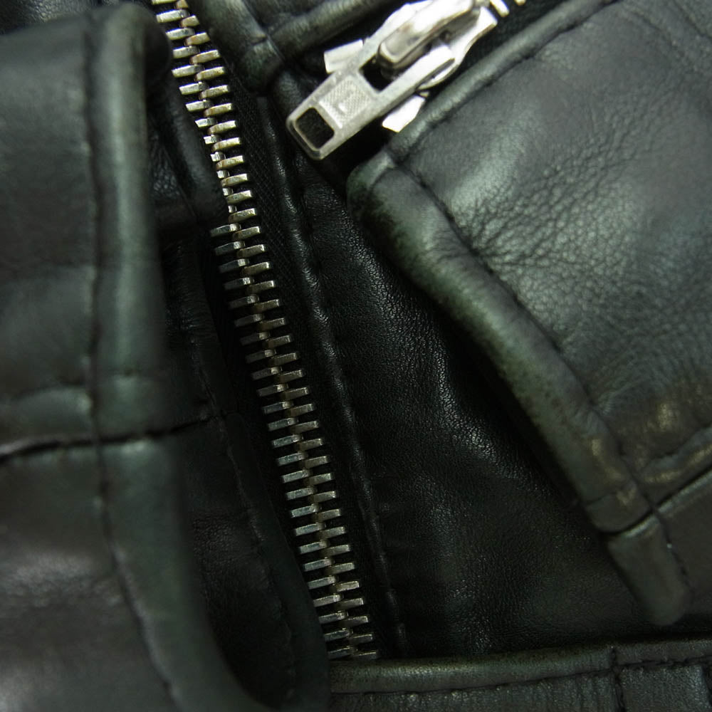 Lewis Leathers ルイスレザー 441T TIGHT FIT CYCLONE サイクロン タイトフィット 裏地赤キルティング レザー ダブルライダース ジャケット ブラック系 38【中古】