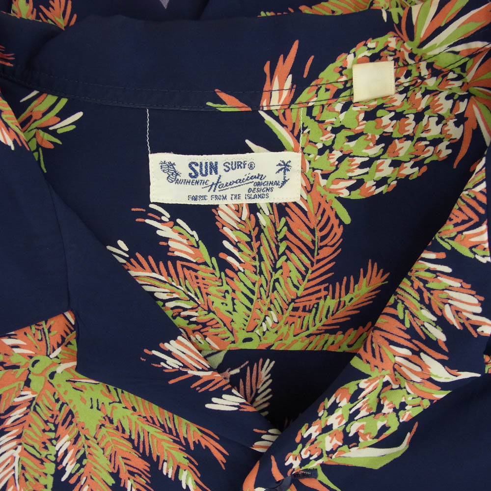 SUN SURF サンサーフ SS38032 RAYON S/S STUDDED WITH PALM TRE パイナップル ヤシの木 レーヨン アロハ ハワイアン 半袖 シャツ Mサイズ マルチカラー系 M【中古】