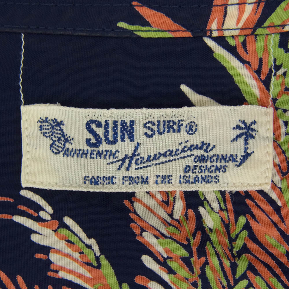 SUN SURF サンサーフ SS38032 RAYON S/S STUDDED WITH PALM TRE パイナップル ヤシの木 レーヨン アロハ ハワイアン 半袖 シャツ Mサイズ マルチカラー系 M【中古】