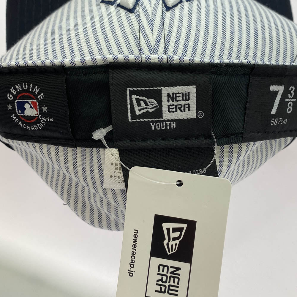 NEW ERA ニューエラ NEWYORK YANKEES ニューヨークヤンキース ストライプ ベースボール キャップ 帽子 ホワイト系 ダークネイビー系 7 3/8【新古品】【未使用】【中古】