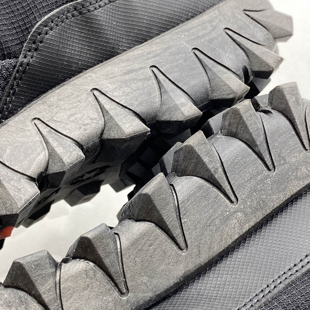 salomon サロモン SNOWCLOG MID スノークロッグ ミッド スニーカー ブラック系 28cm【中古】