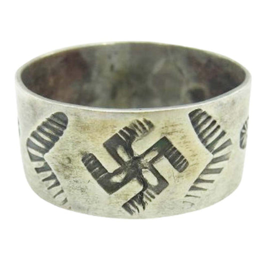 ナバホ族 アーティスト不明 スワスティカ スタンプワーク リング 約21号【中古】