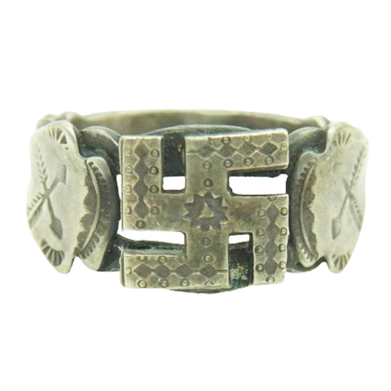 ナバホ族 アーティスト不明 スワスティカ アロースタンプ リング シルバー系 約21.5号【中古】