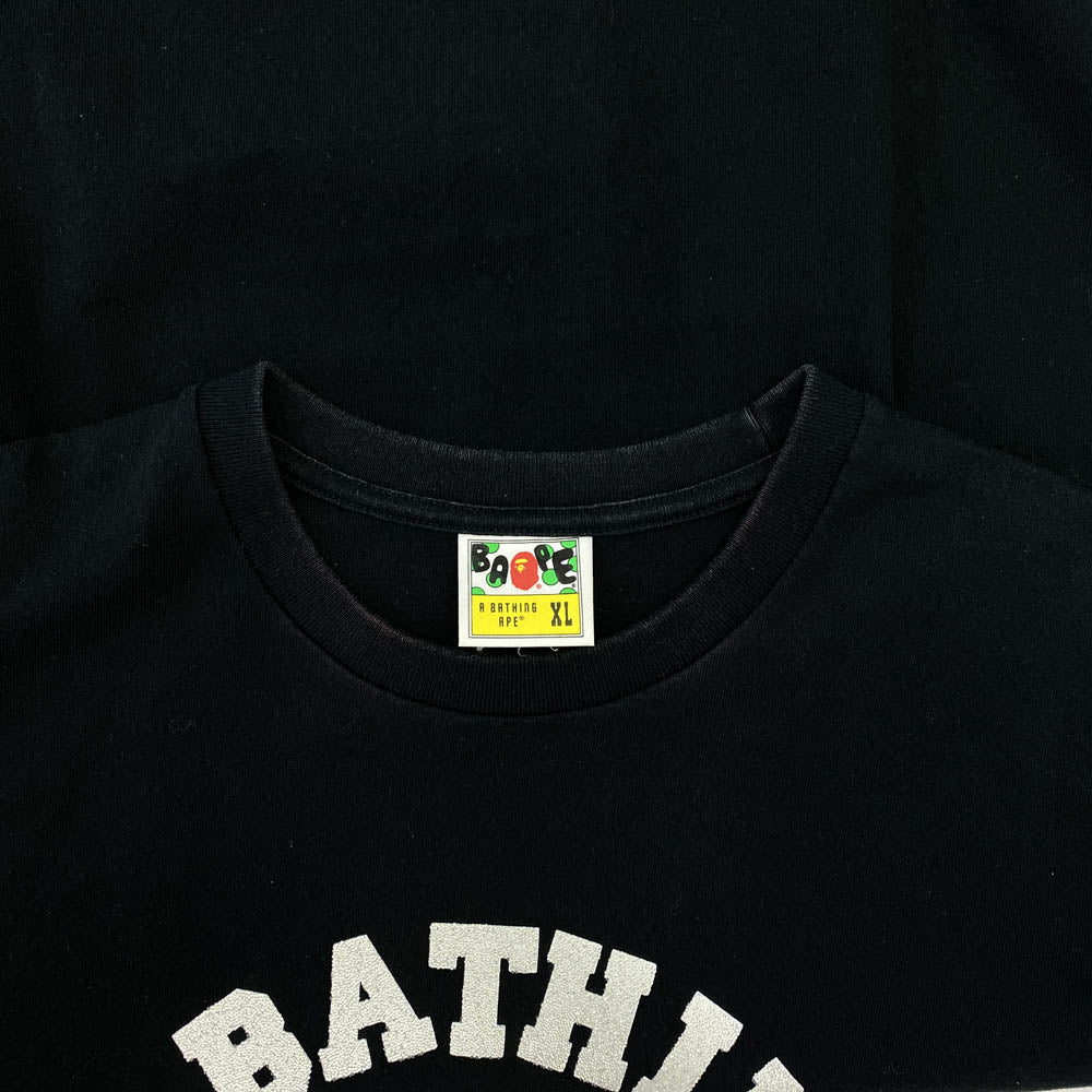 A BATHING APE アベイシングエイプ 001TEF801059X グラスビーズ カレッジ ロゴ プリント Tシャツ 半袖 ブラック ブラック系 XL【中古】