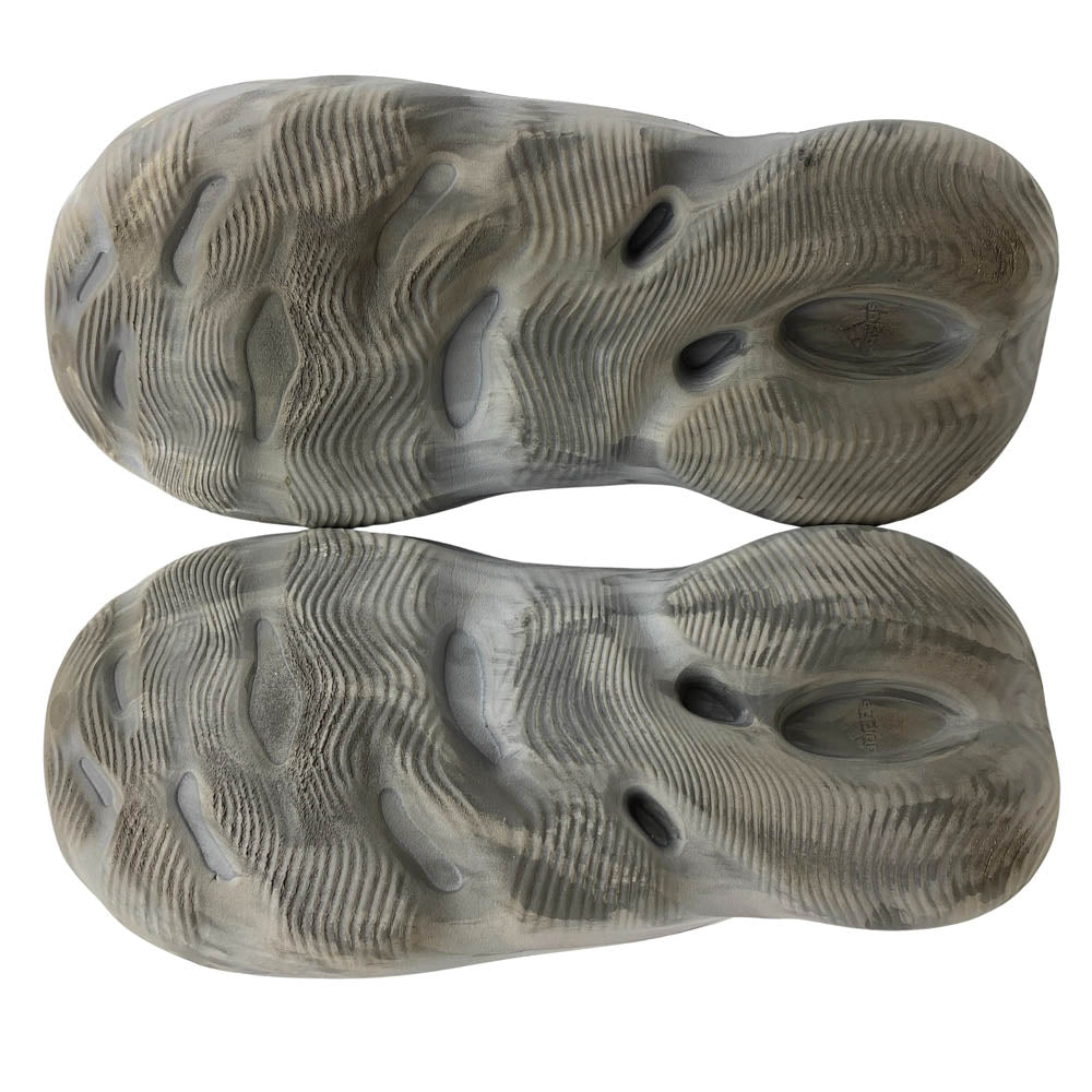 adidas アディダス IE4931 YEEZY Foam Runner MX Granite イージー フォームランナー MXグラナイト グレー系 28.5【中古】