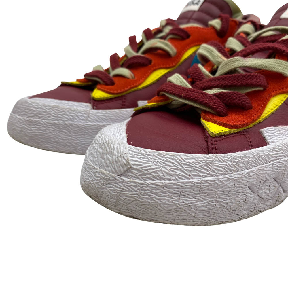 NIKE ナイキ DM7901-600 × sacai サカイ KAWS カウズ Blazer Low Team Red ブレーザー ローカットスニーカー ワインレッド系 27cm【中古】