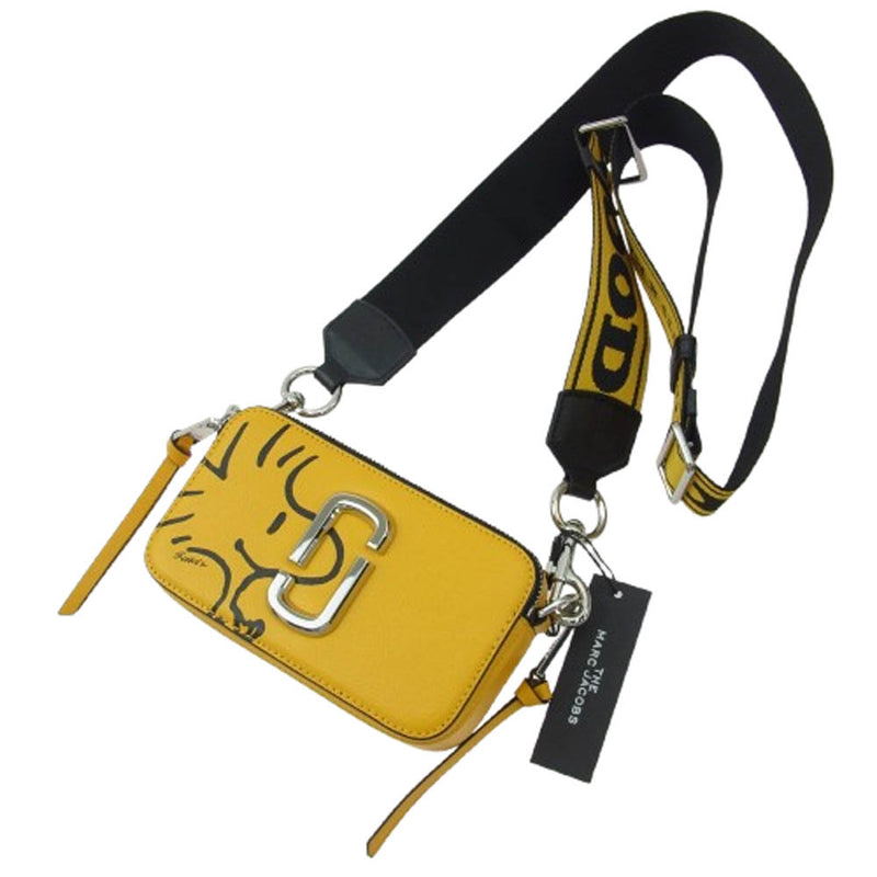 MARC JACOBS マークジェイコブス M0016815-735 × PEANUTS ピーナッツTHE SNAPSHOT ザ スナップショット ダブルJ ショルダー カメラバッグ イエロー系【新古品】【未使用】【中古】