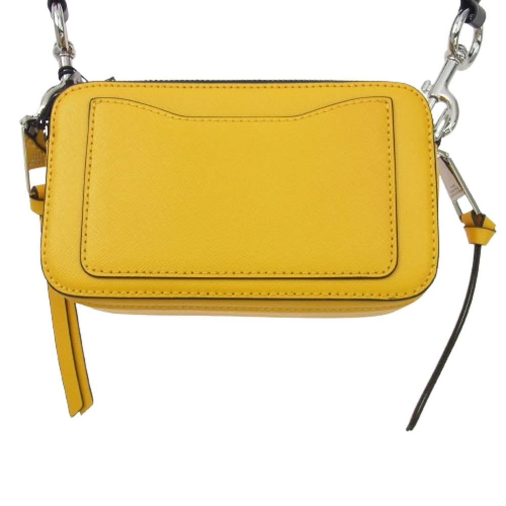 MARC JACOBS マークジェイコブス M0016815-735 × PEANUTS ピーナッツTHE SNAPSHOT ザ スナップショット ダブルJ ショルダー カメラバッグ イエロー系【新古品】【未使用】【中古】