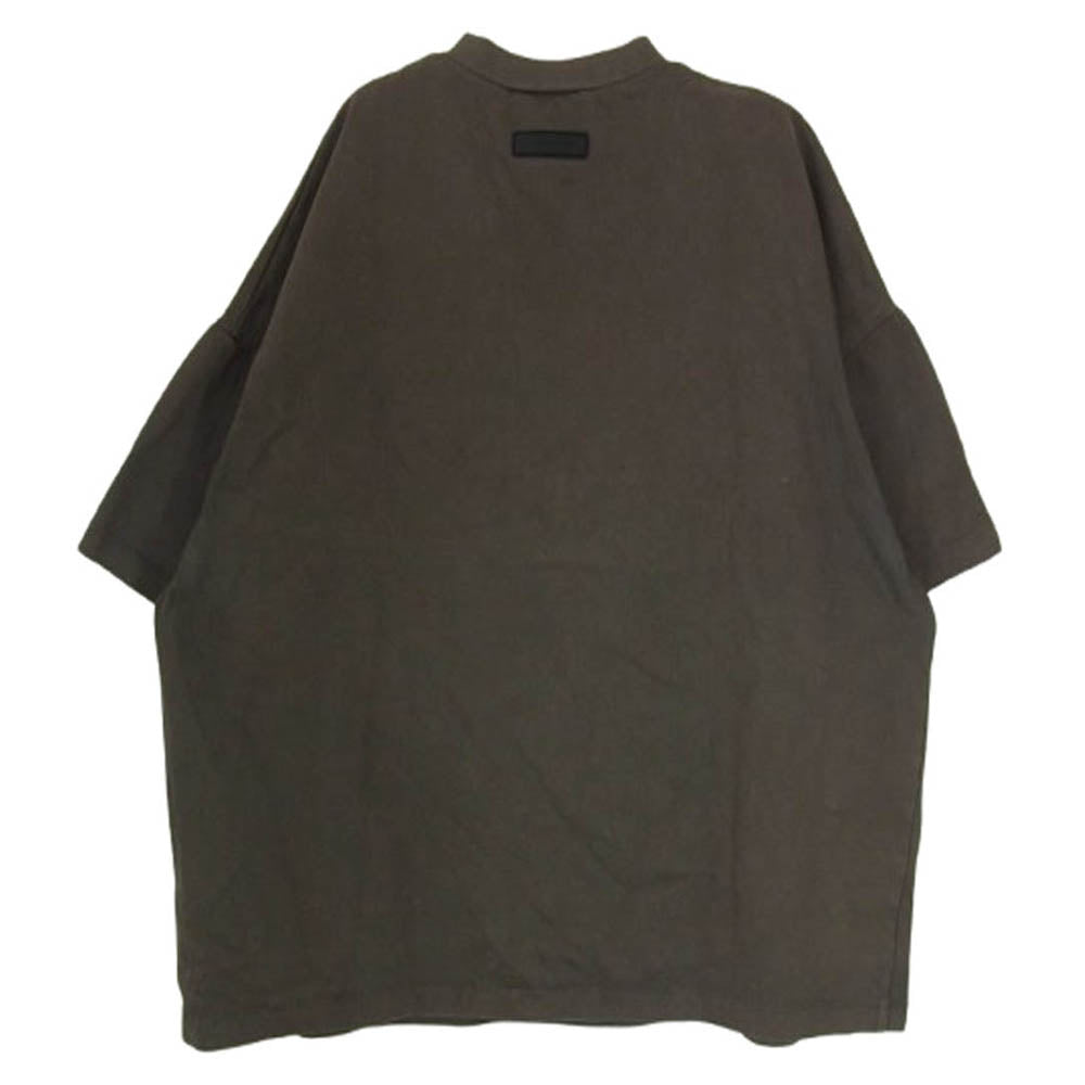 FEAR OF GOD フィアオブゴッド ESSENTIALS エッセンシャルズ ラバー ロゴ Tシャツ 半袖カットソー チャコール系 M【中古】