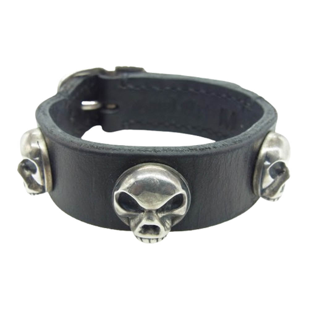 グッドアートハリウッド GALBR033 SINGLE BUCKLE LEATHER BRACELET w/3 SKULLS 3スカル シルバーバックル レザー ブレスレット Mサイズ ブラック系 シルバー系 M【中古】