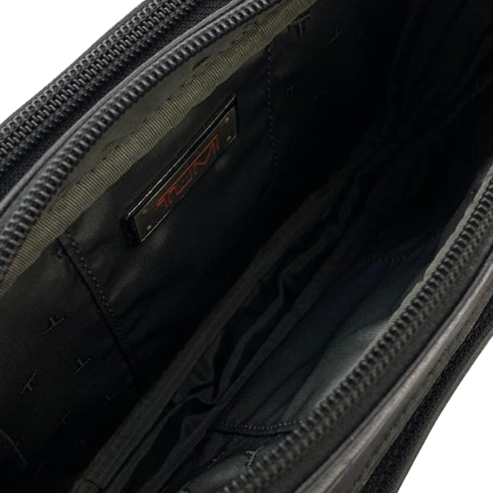 TUMI トゥミ オールレザー セカンドバッグ クラッチバッグ ブラック系【中古】
