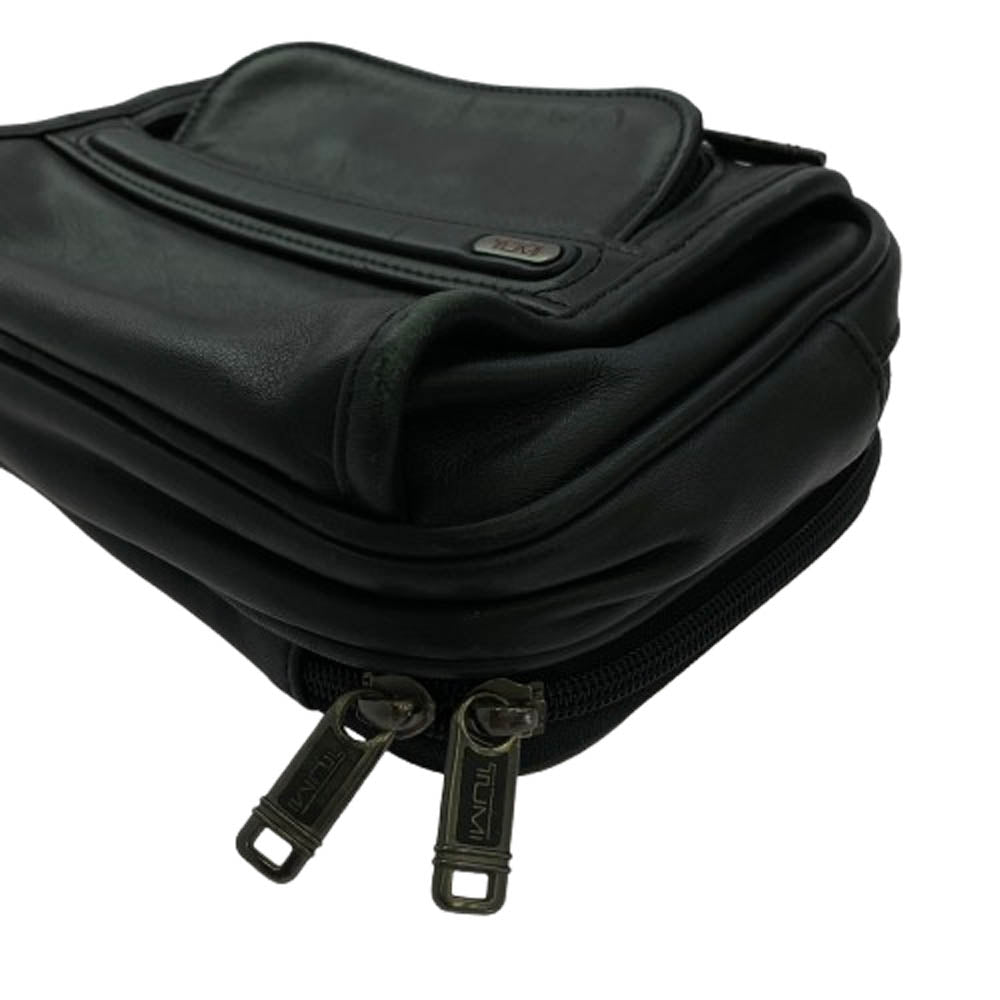 TUMI トゥミ オールレザー セカンドバッグ クラッチバッグ ブラック系【中古】