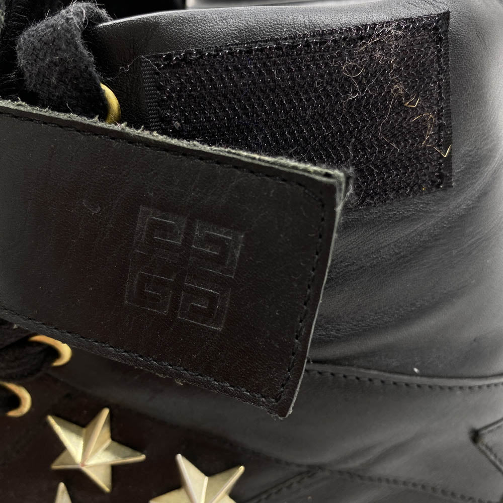 GIVENCHY ジバンシィ スタースタッズ ベルクロ ハイカット レザー スニーカー ブラック ブラック系 40【中古】