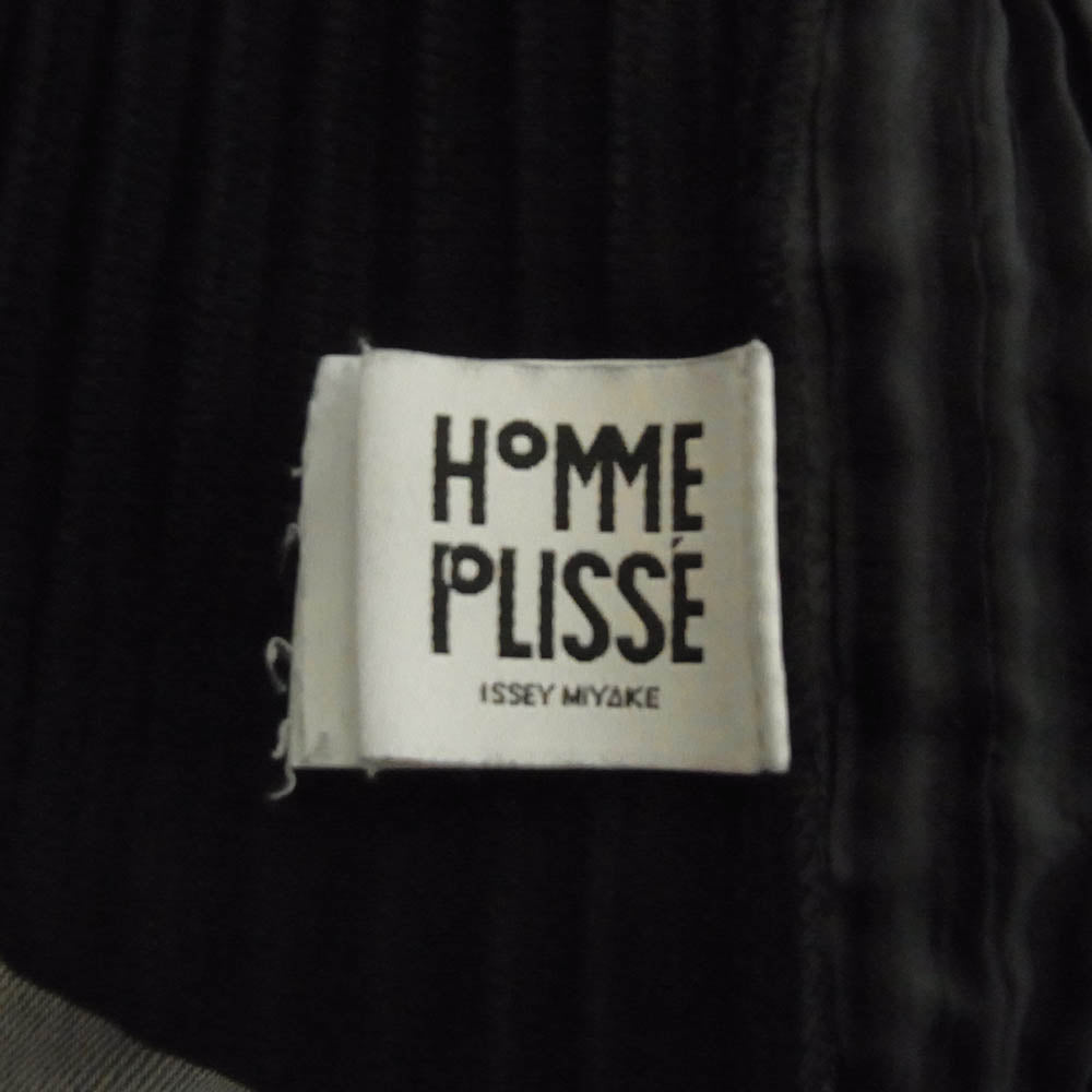HOMME PLISSE ISSEY MIYAKE オム プリッセ イッセイミヤケ HP55JF450 BASICS ベーシック ストレート プリーツ加工 パンツ ブラック ブラック系【中古】
