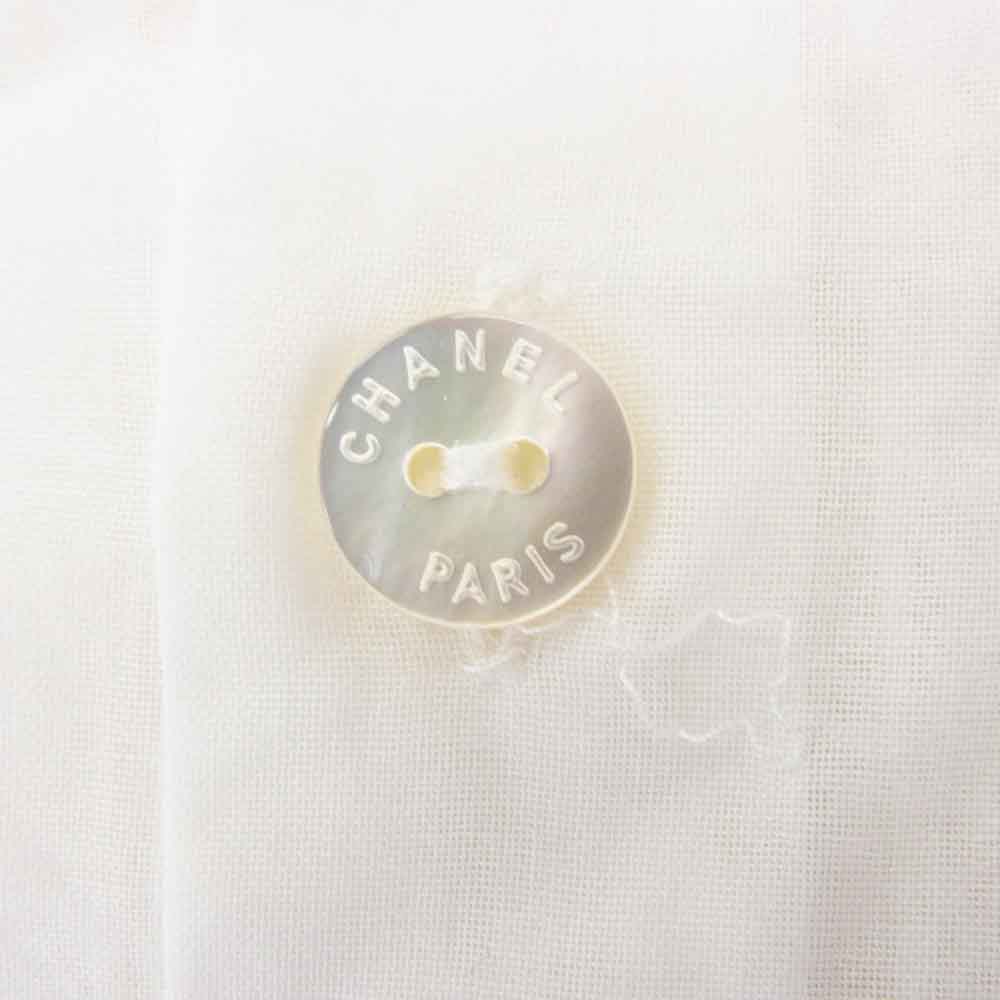 CHANEL シャネル 01P P17753V09863 レース刺繍 バックボタン シースルー ノースリーブ ブラウス シャツ ホワイト系 42【中古】
