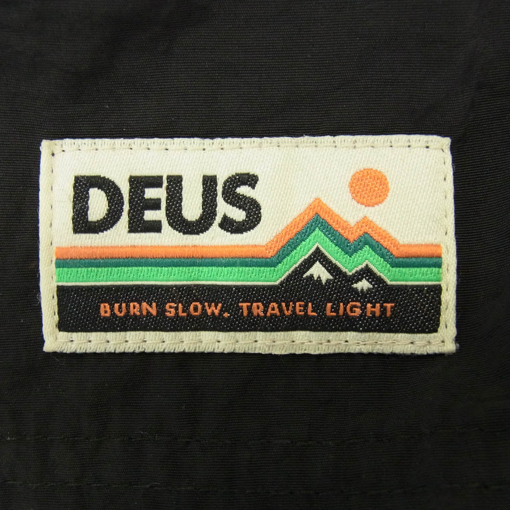 デウスエクスマキナ DMS222654A Board Shorts ナイロン ショーツ ハーフ ショート パンツ ブラック系 M【中古】